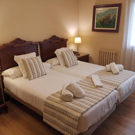 Apartament El Miracle Cardona Luaran gambar
