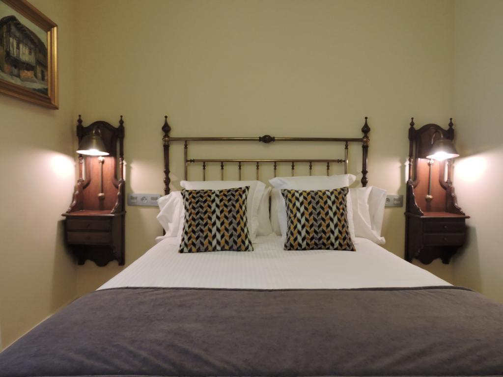 Apartament El Miracle Cardona Luaran gambar